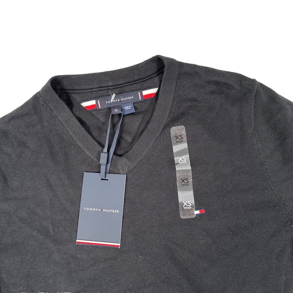 New Tommy Hilfiger Men's Essential Cotton V-Neck Sweater Size XS‎ Black NWT